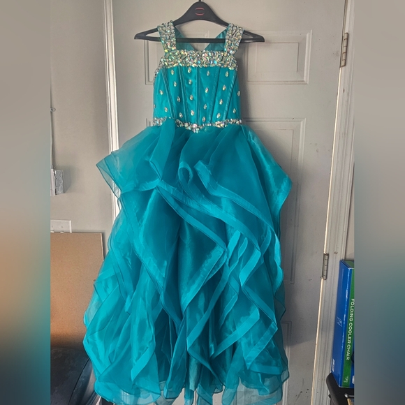 Elegant Juniors Turquoise Formal Dress with Sparkling Embellishments Pageant 3/5 - Picture 1 of 9